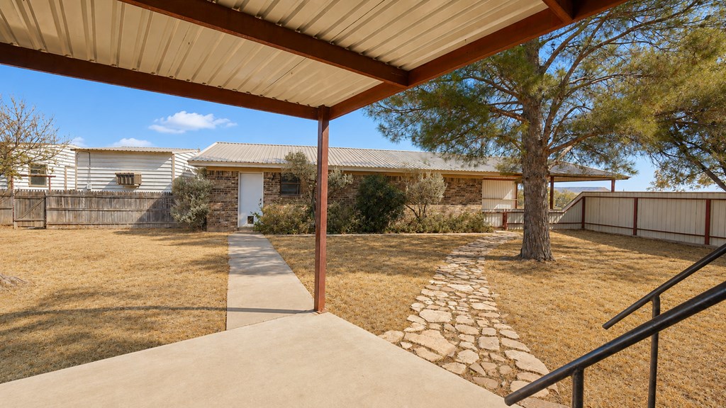 main property photo 22