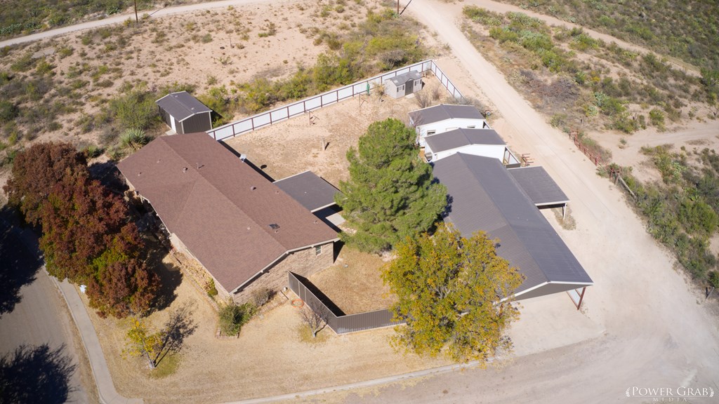 main property photo 25