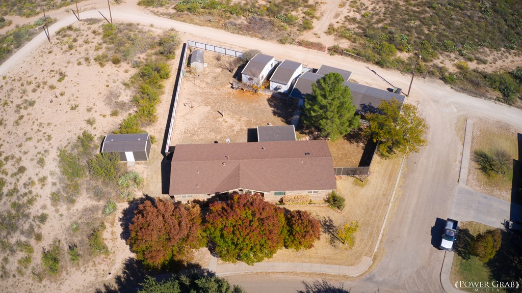 main property photo 27