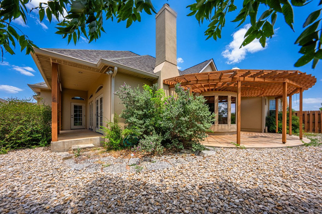 main property photo 22