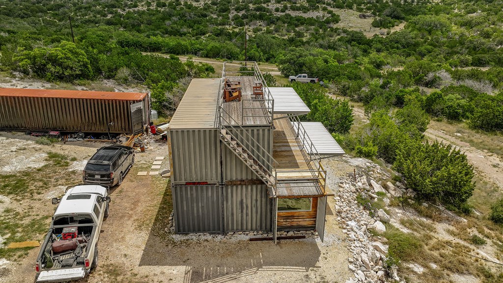 main property photo 19