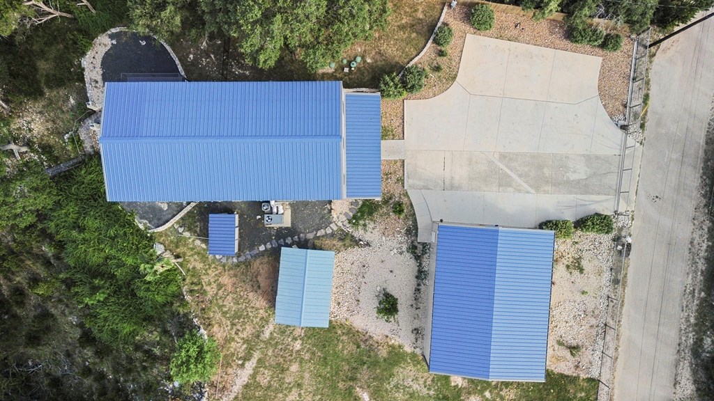 main property photo 47