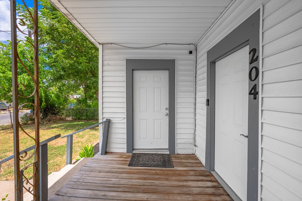 main property photo 19