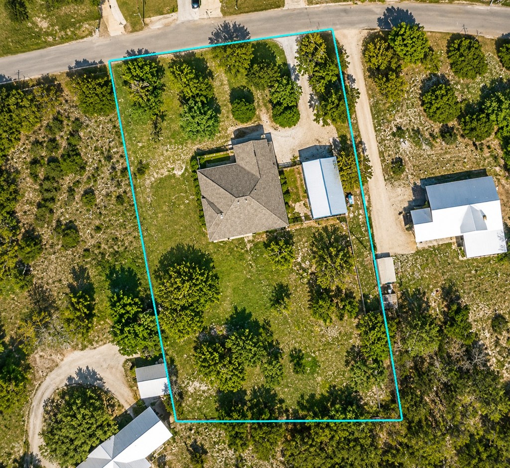main property photo 25