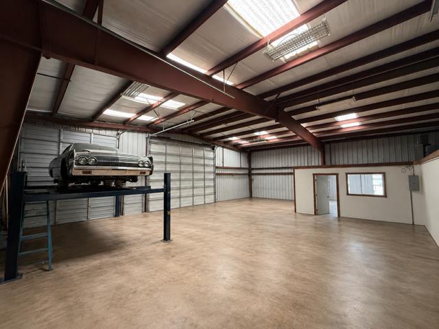 main property photo 20