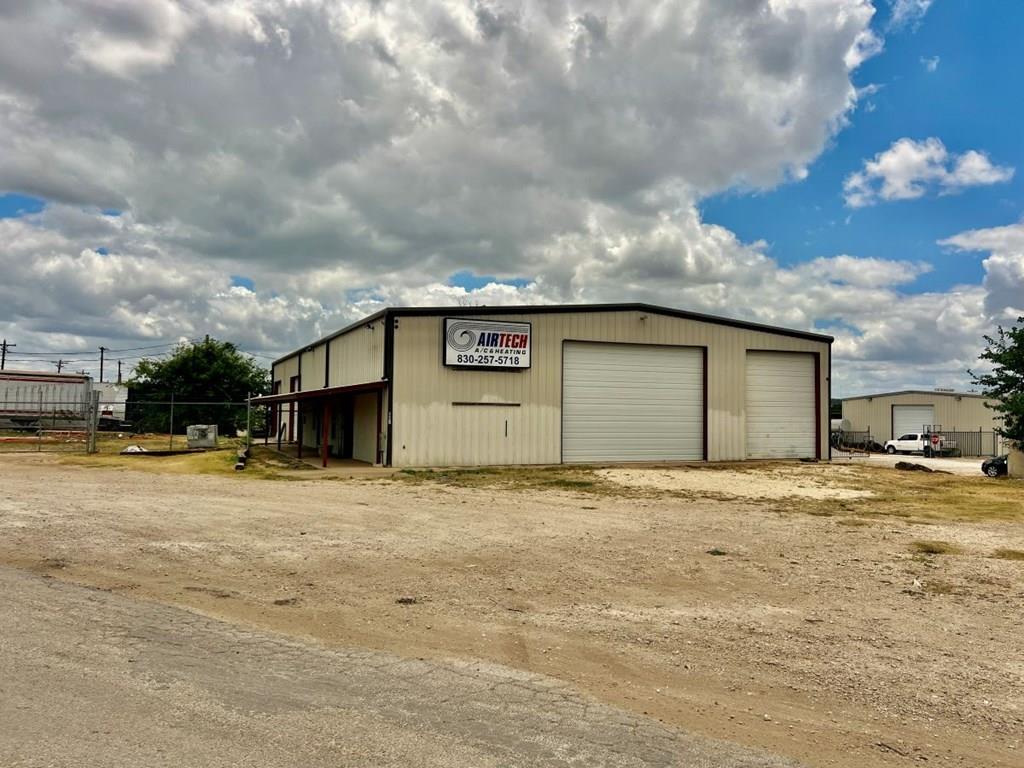 main property photo 0