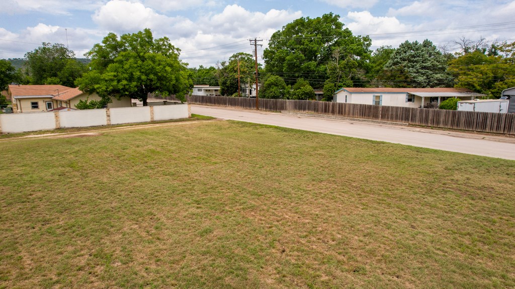 main property photo 6