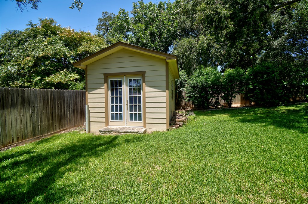 main property photo 39