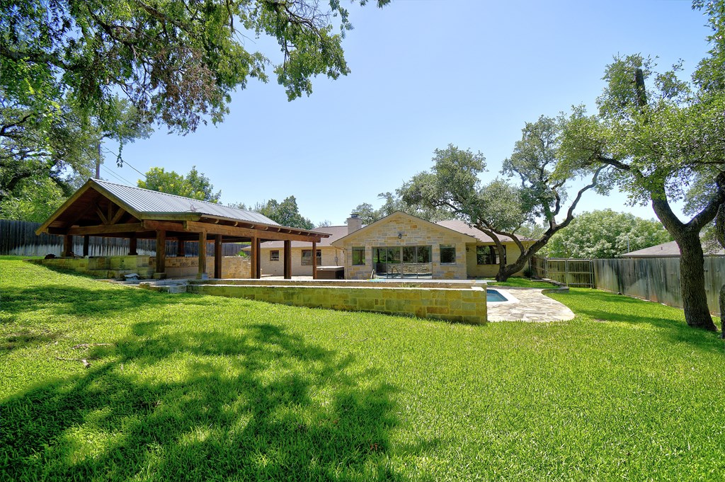 main property photo 41