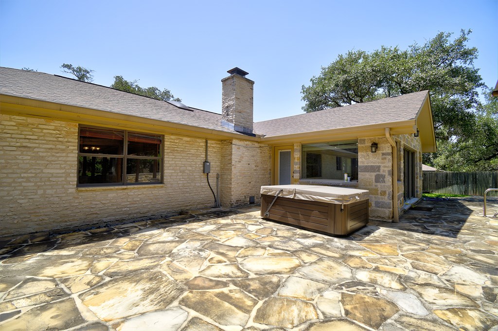 main property photo 45
