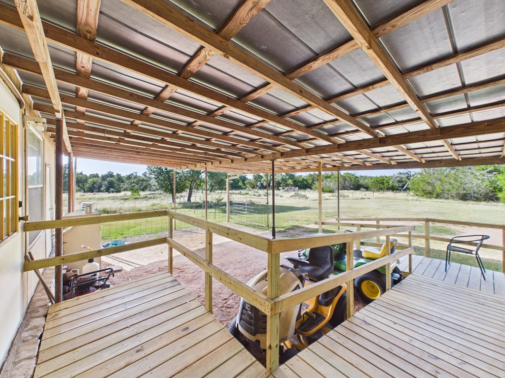 main property photo 30