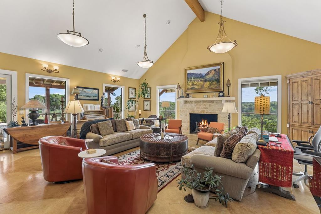 main property photo 18