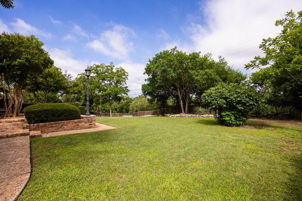 main property photo 38