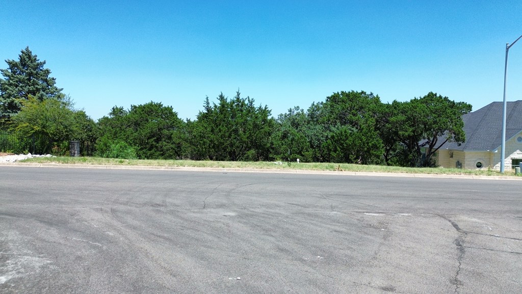 main property photo 19