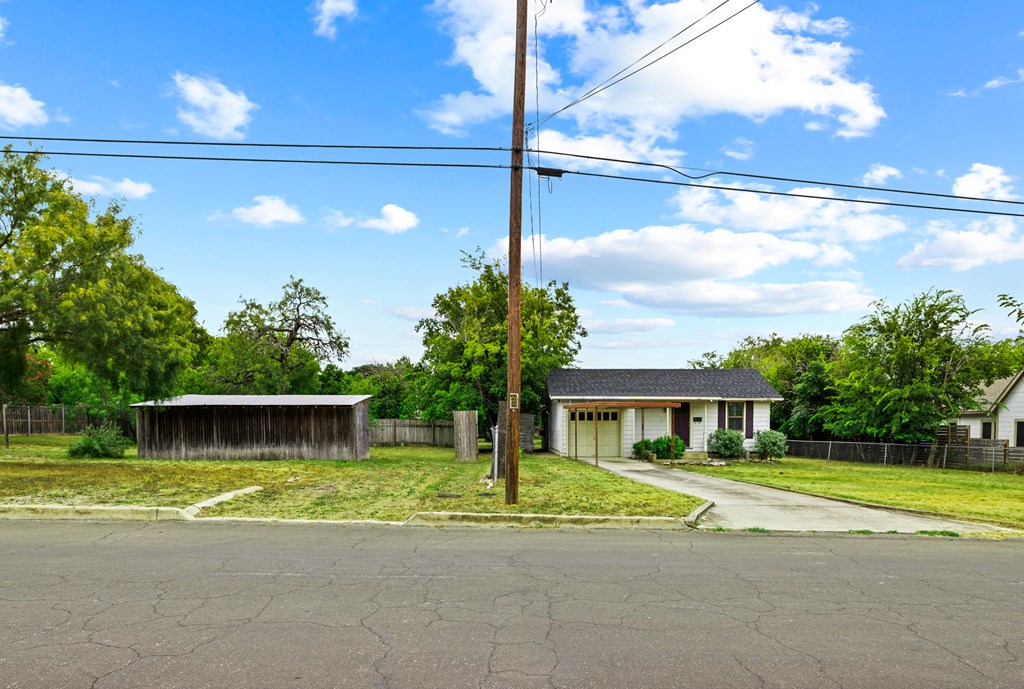 main property photo 15