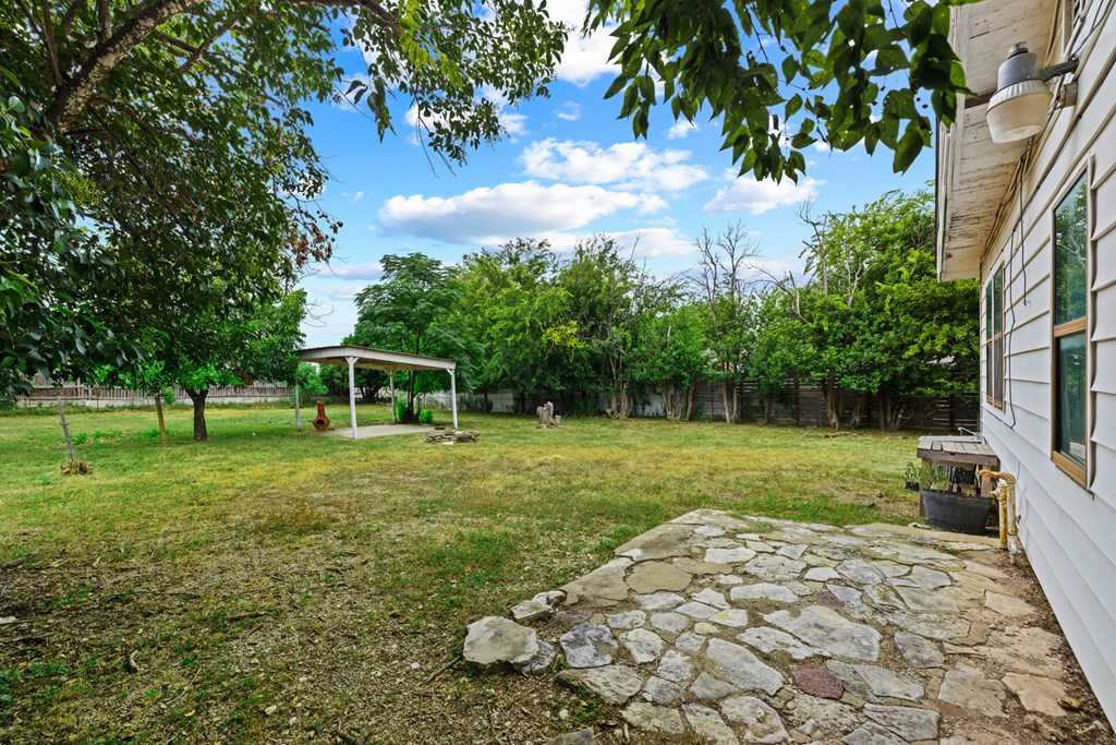 main property photo 16