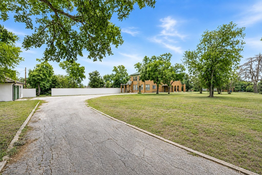 main property photo 42