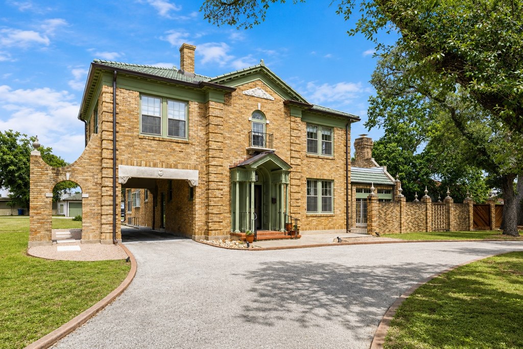 main property photo 47