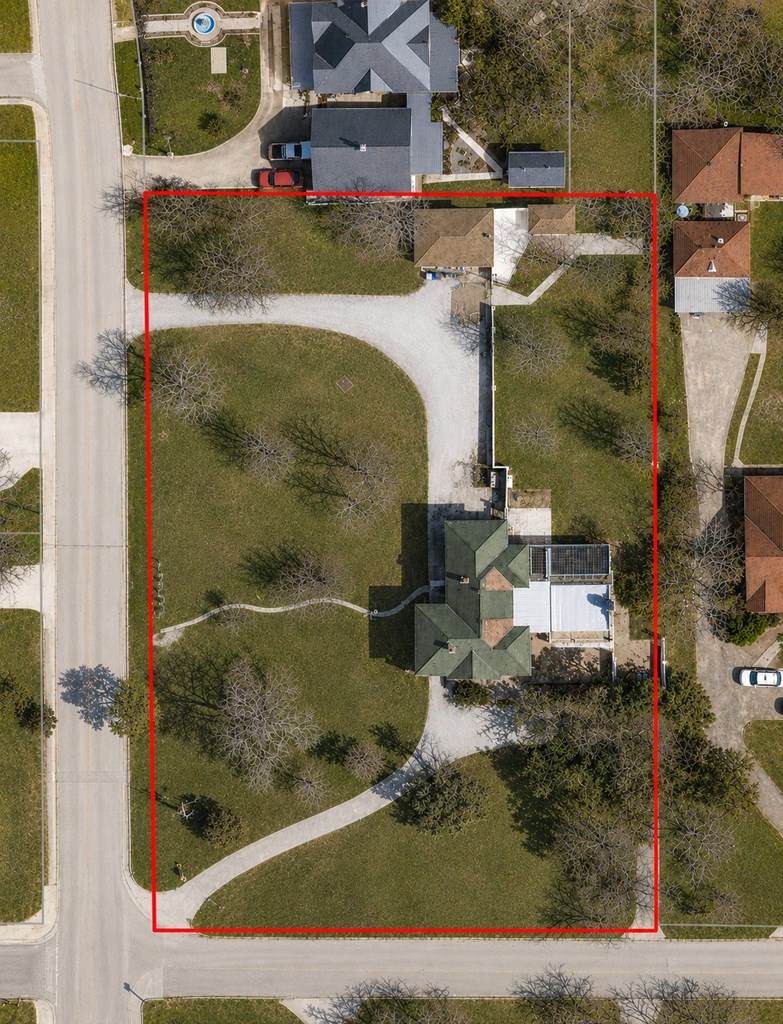 main property photo 48