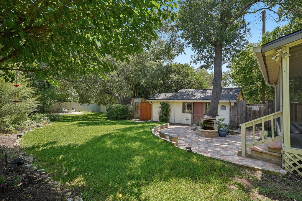 main property photo 30