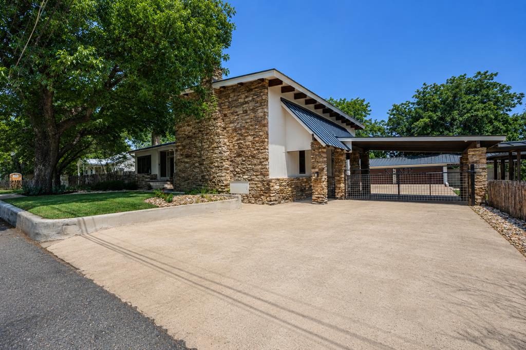 main property photo 54
