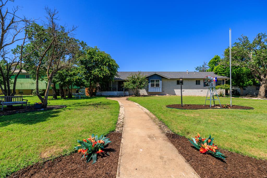 main property photo 0