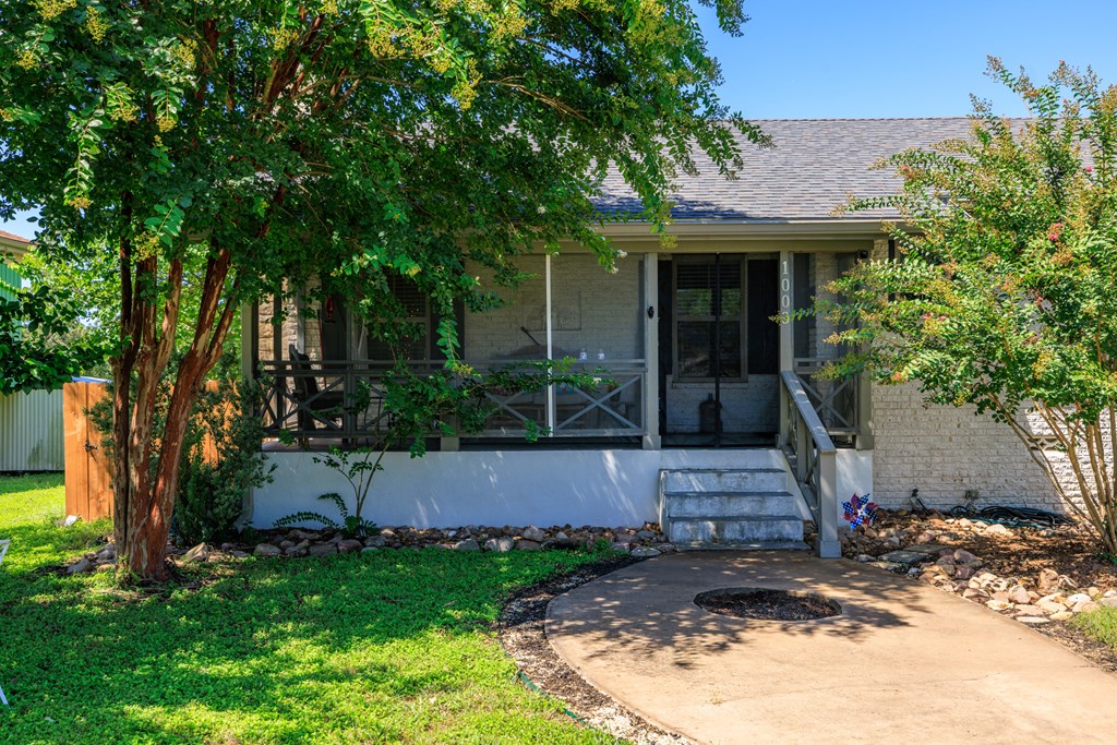 main property photo 43