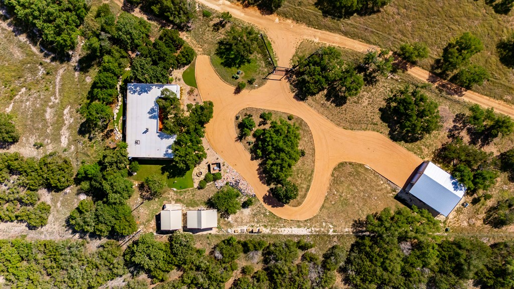 main property photo 47