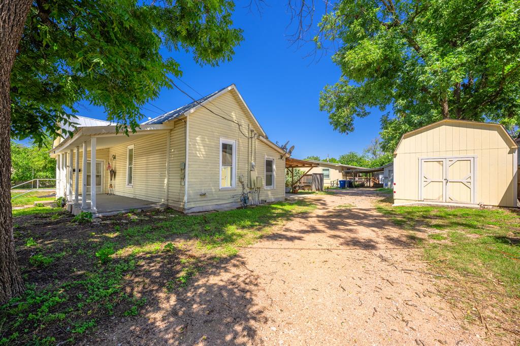 main property photo 20