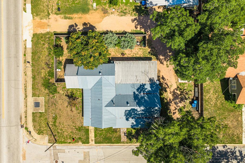 main property photo 21