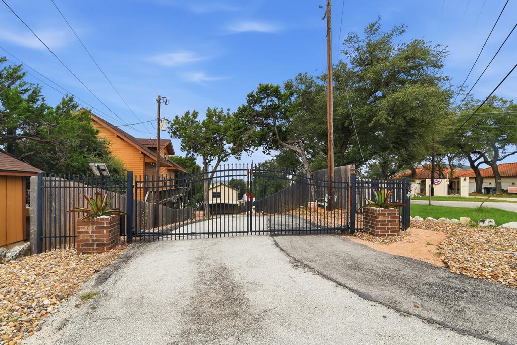 main property photo 0