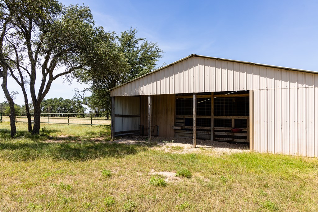 main property photo 27