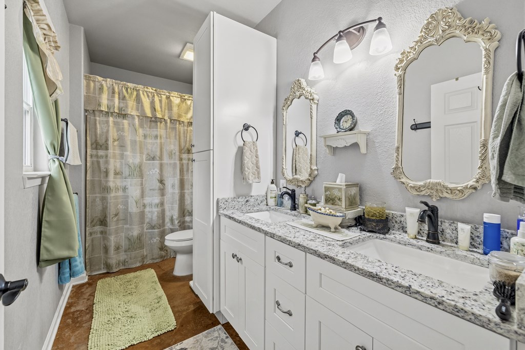 main property photo 10