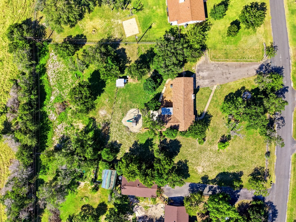 main property photo 39