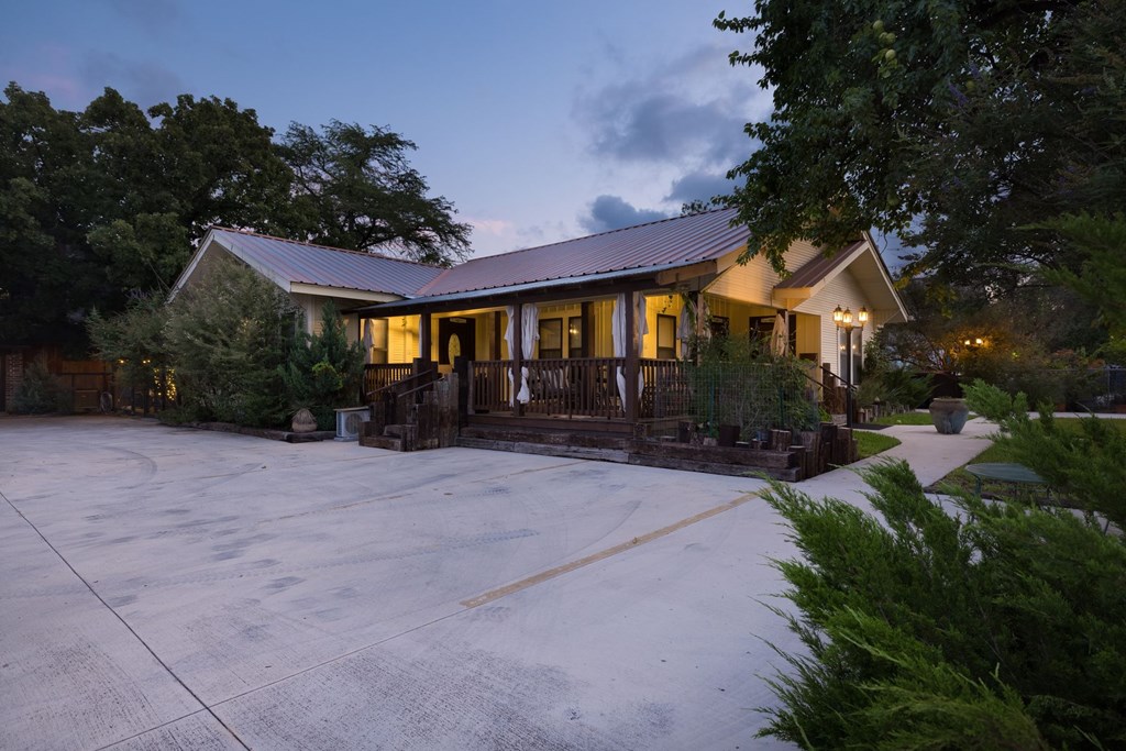 main property photo 45
