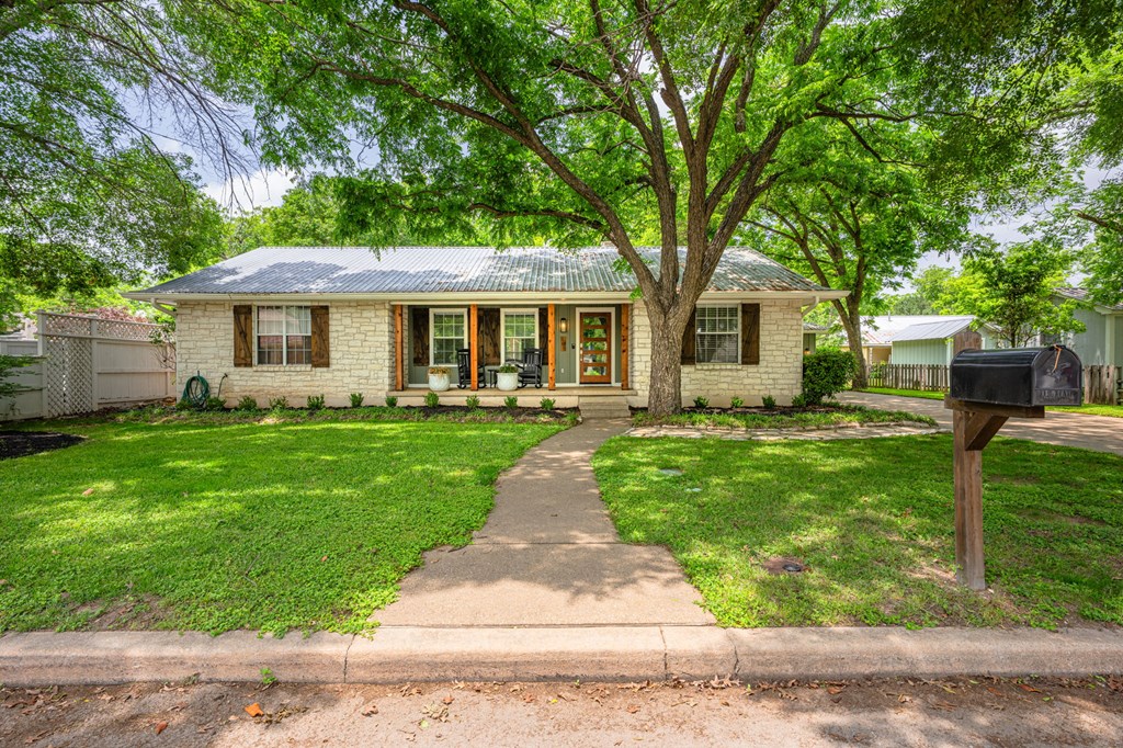 main property photo 1
