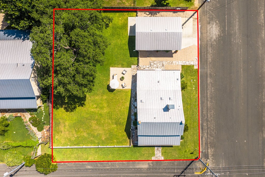 main property photo 41