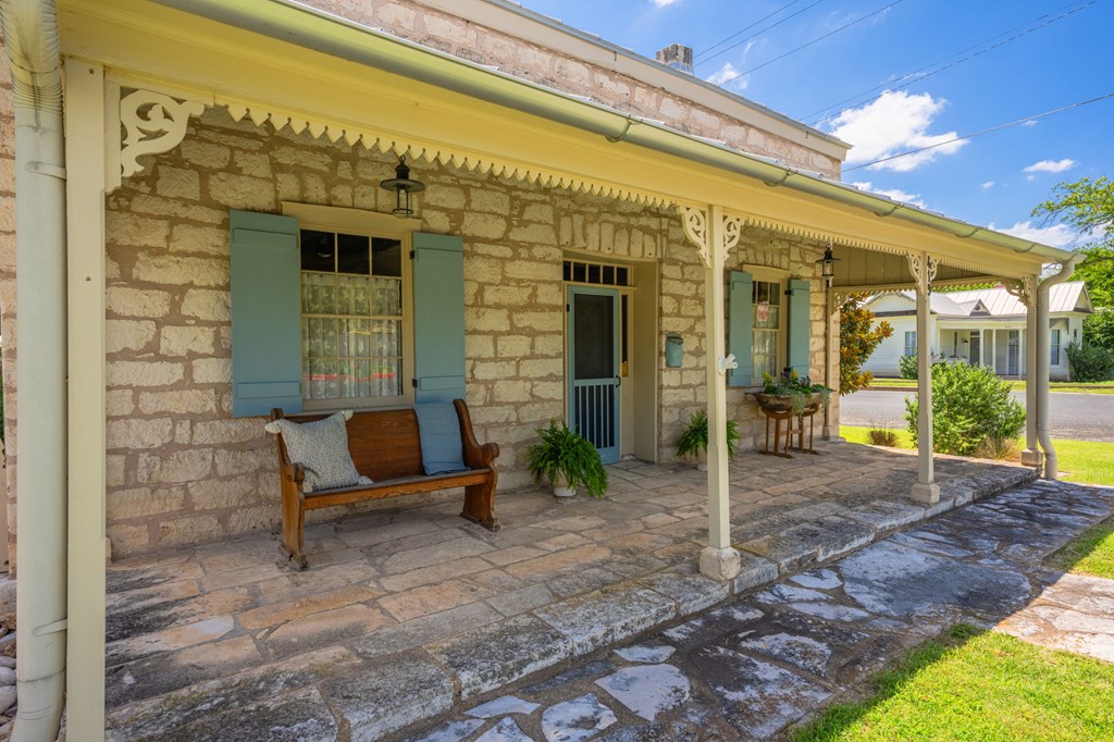 main property photo 45