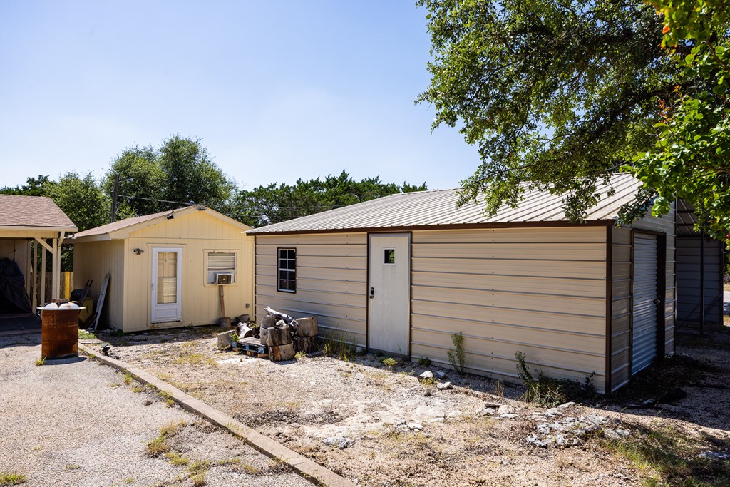 main property photo 29