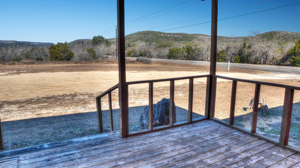main property photo 40