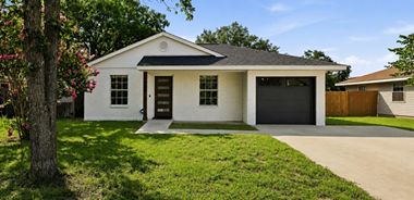 image of property with 3 Bed | 2 Bath | 970 Sqft