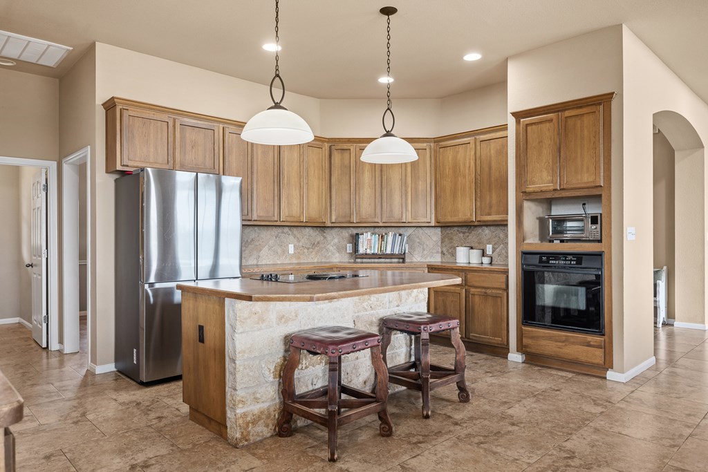 main property photo 7
