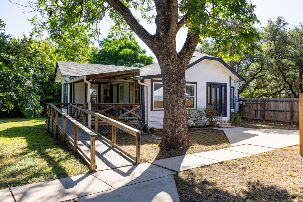 main property photo 20