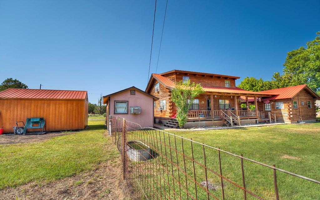 main property photo 3