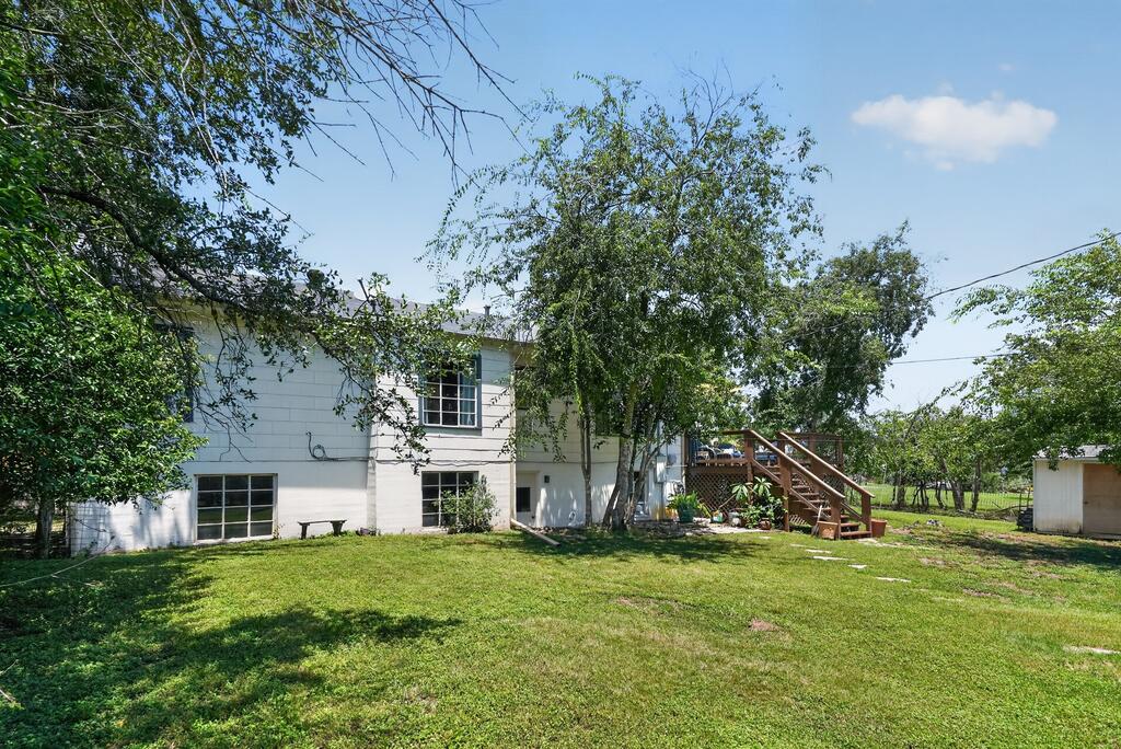main property photo 31