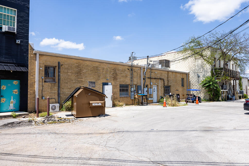 main property photo 20