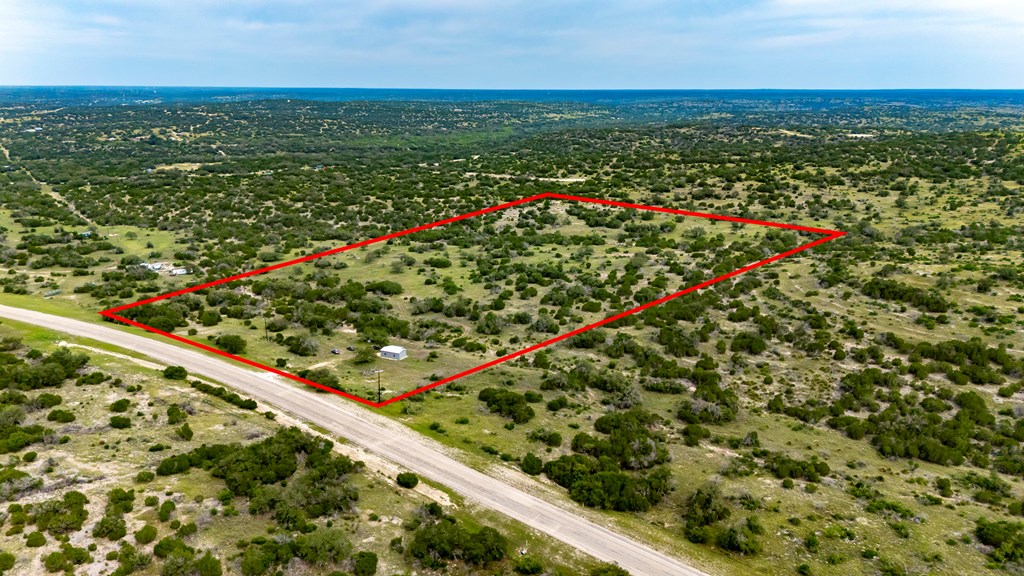 main property photo 10