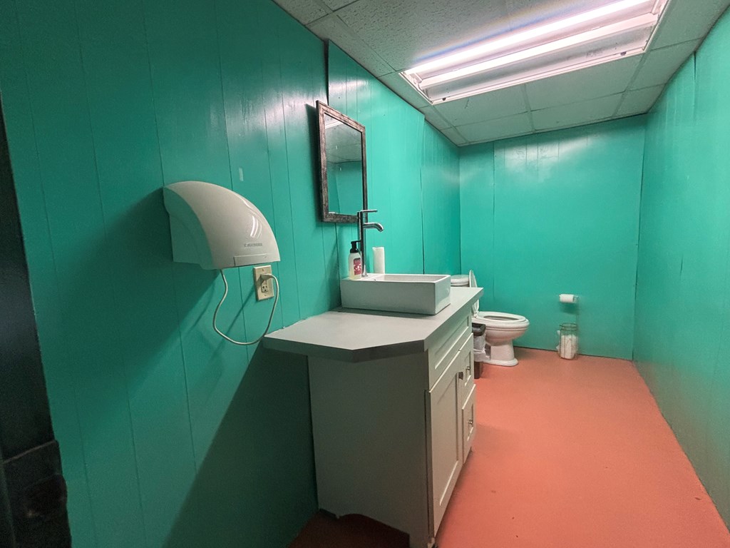 main property photo 12