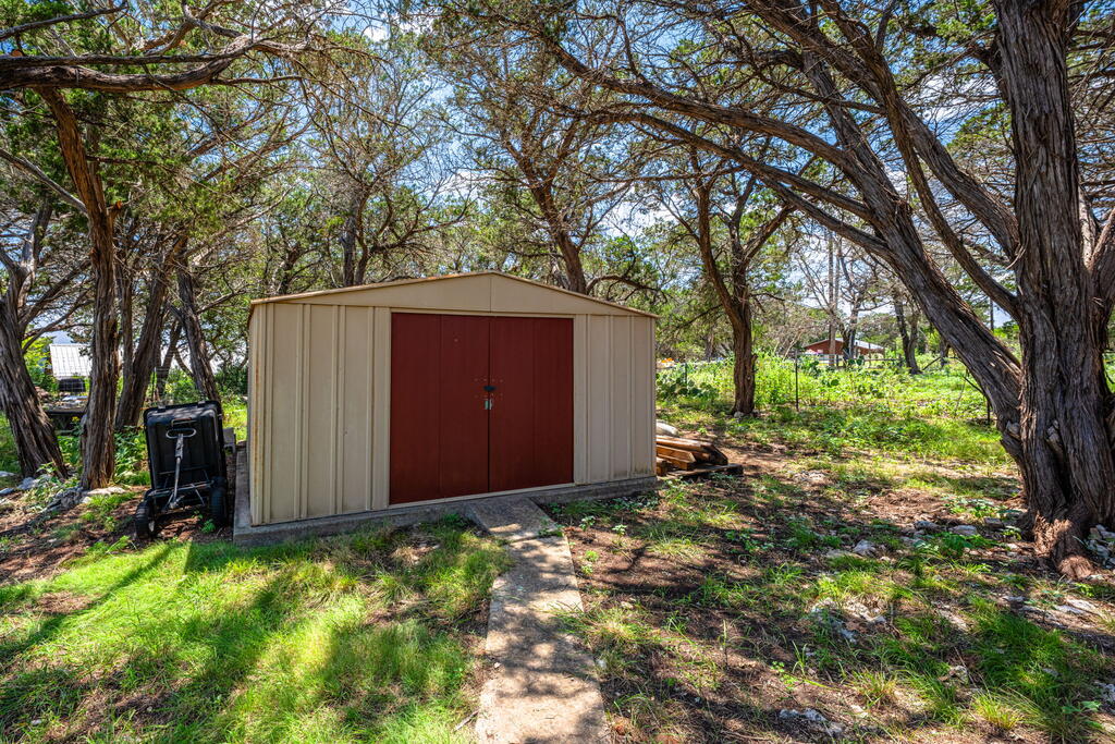main property photo 29