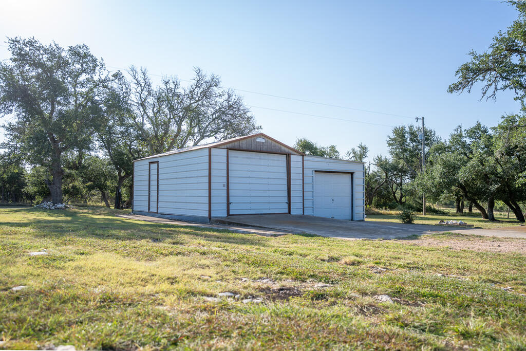 main property photo 39